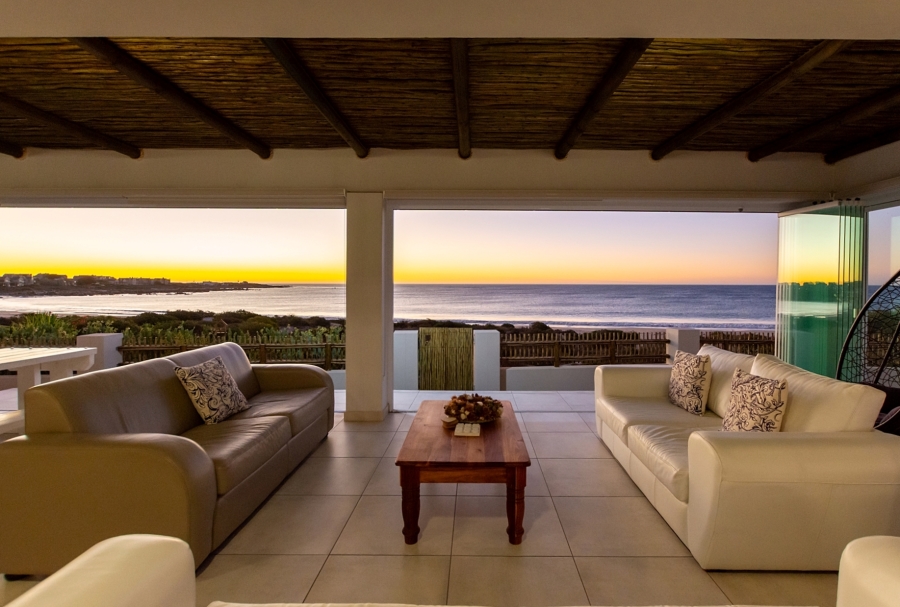 4 Bedroom Property for Sale in Britannia Bay Western Cape